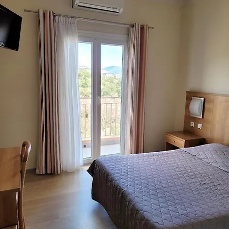 De La Paix Hotel 2*