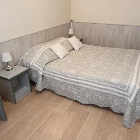 Szálloda De La Paix